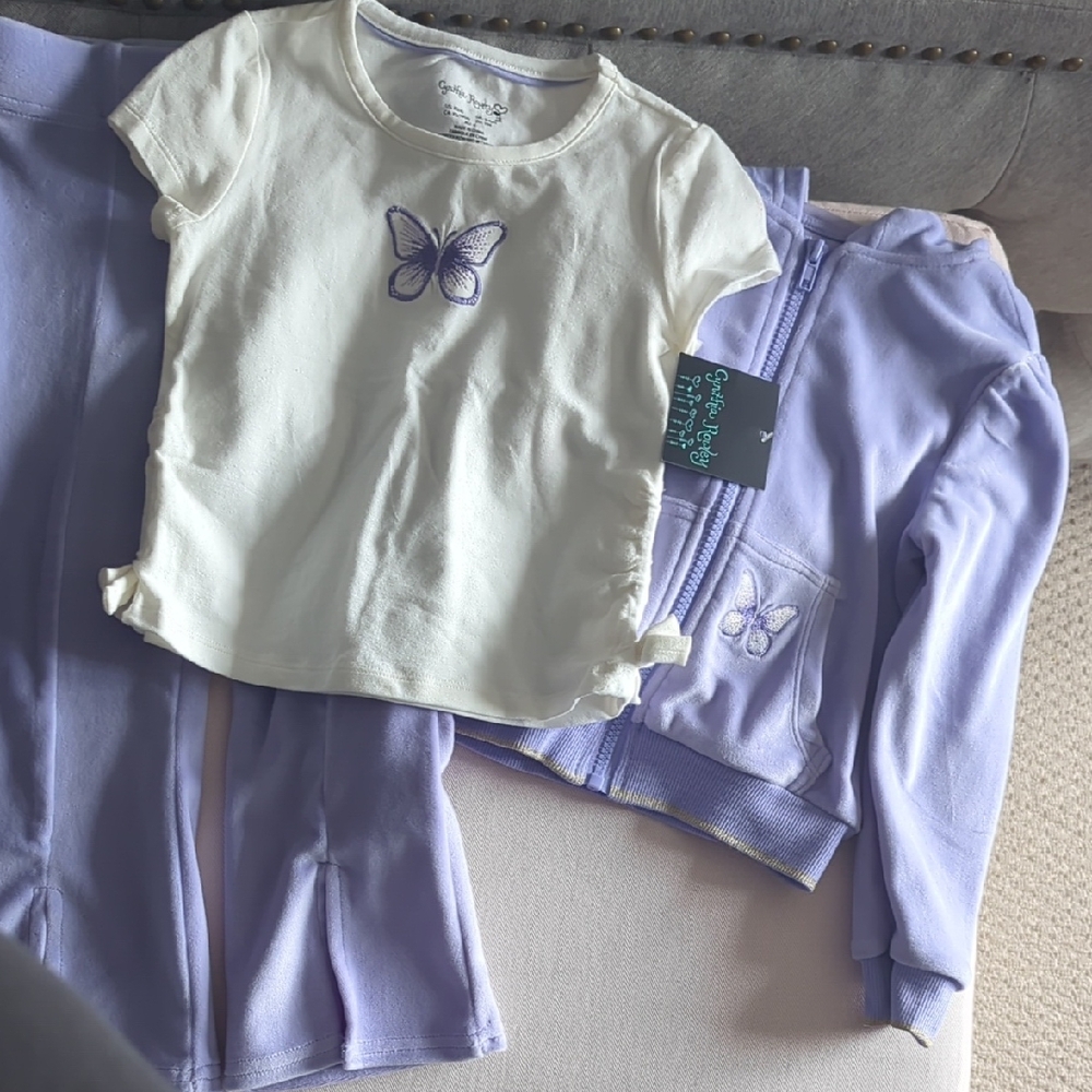 Cynthia Rowley Cream Tee with Lavender Matching Set